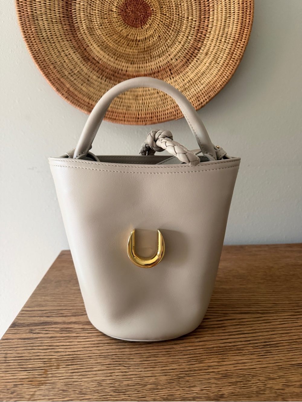 Bottega Veneta Liberta Mini Leather Bucket Bag in Ecru
